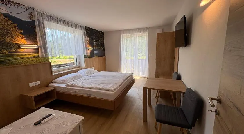 Guesthouse Ema - Image 1
