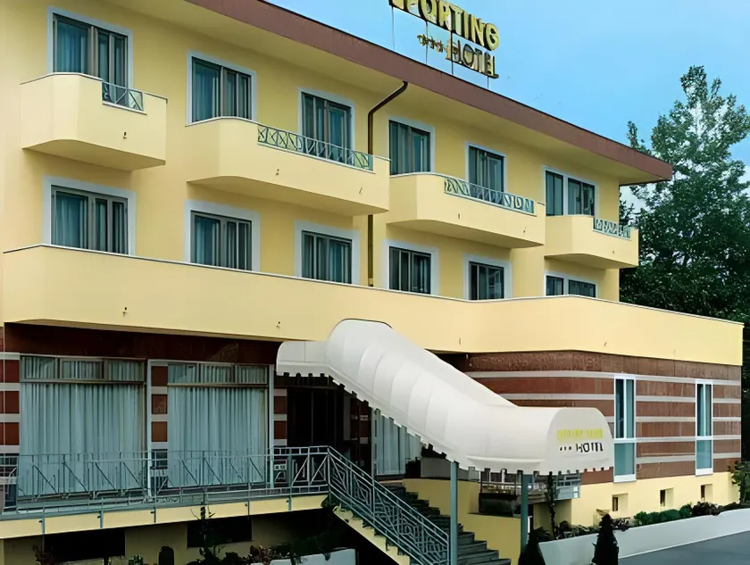 Hotel Sporting - Image 1