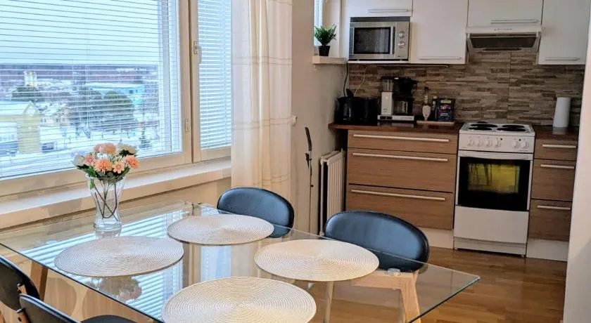 18 - Cozy apartment with view, top 7th floor - Image 1