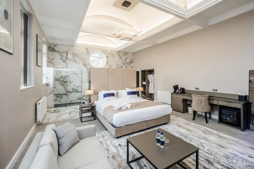 Stay Hotel - Image 1