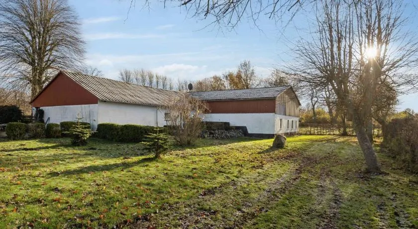 Calm Holiday Home With Great Outings - Image 1