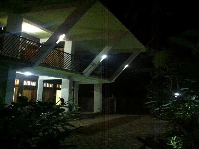 Lara Homestay - Image 1