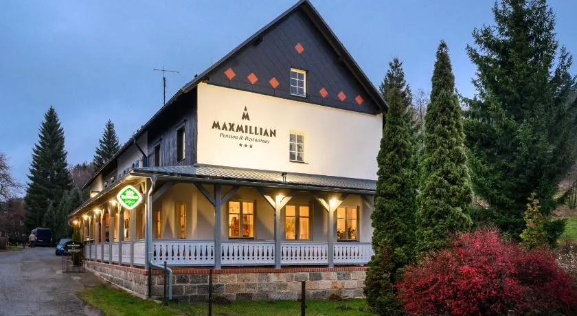 MAXMILLIAN Pension & Restaurant - Image 1