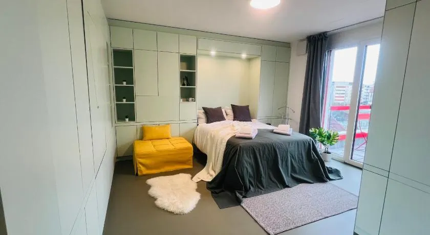 Modern Living, Luxe Apartment Zurich - Image 1