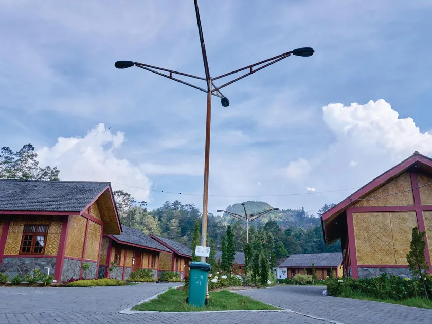 Taman Syailendra Cottage Dieng - Image 1