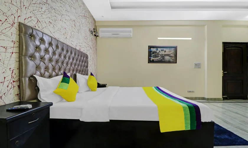 Hotel Sunrise,Noida - Image 1