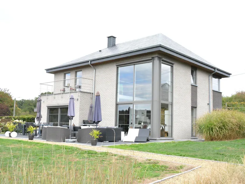 Luxurious Villa in Beauraing with Garden - Image 1