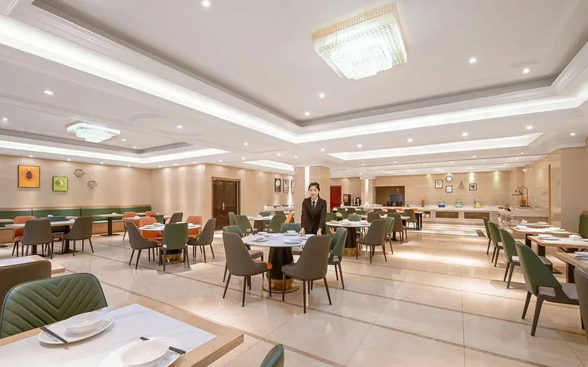 Vienna International Hotel (Shanghai Pudong Airport) - Image 1