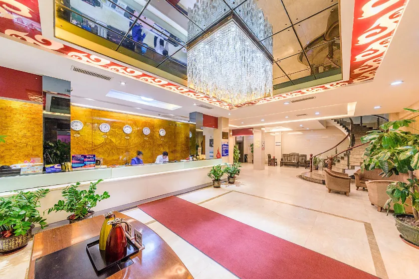 Kaiserdom Hotel Baiyun Airport-24-hour Airport-Free shuttle bus - Image 1