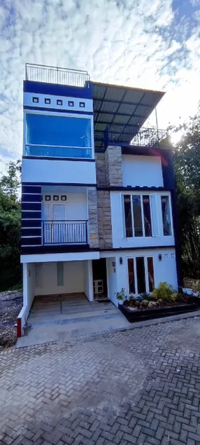 Quincy Villa Batu - Image 1