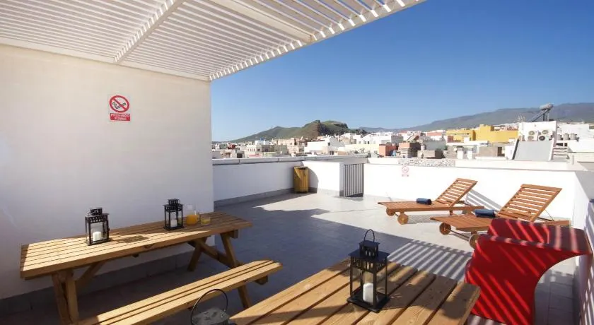 Two bedrooms apartment close to airport - Image 1