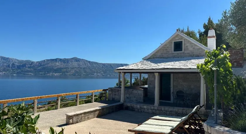 Vacation House, PARKING INCLUDED, Lovrecina - Image 1