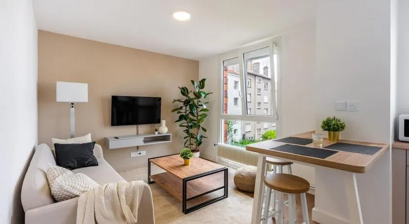 Le Chaleureux, Appartement fraîchement rénové - Image 1