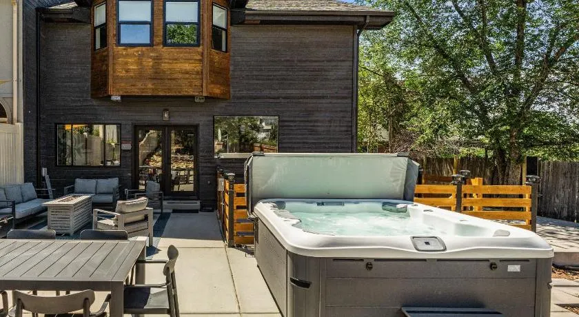 Designer home 20 mins to Skiing & SLC Downtown - Image 1