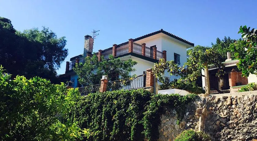 Homerez - Maison spacieuse à Tortosa avec piscine privée - Image 1