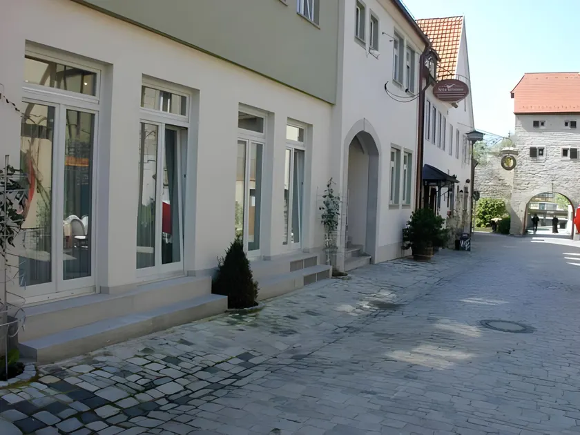 Weingut Pastoriushaus - Artur Steinmann - Image 1