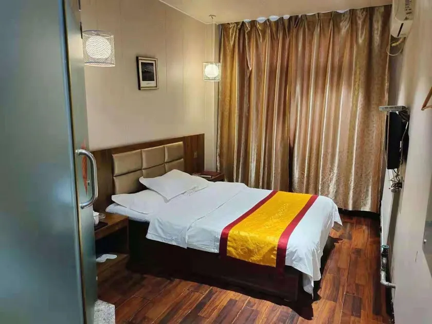 Jia Ri Hotel - Image 1