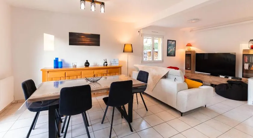 Le clos Serenity - Jardin & parking - Image 1