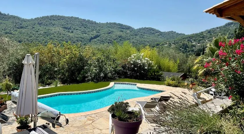 Mas Giro - Image 1