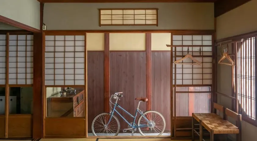 Kyoto Machiya Cottage Karigane - Image 1