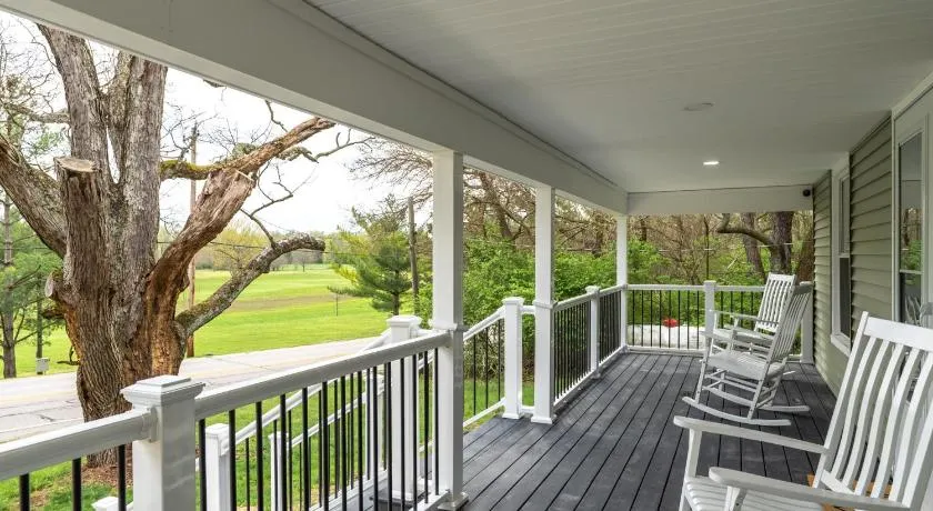 SAND HILL COTTAGE 3 Bedroom Home near PURDUE! River & Park View - Image 1