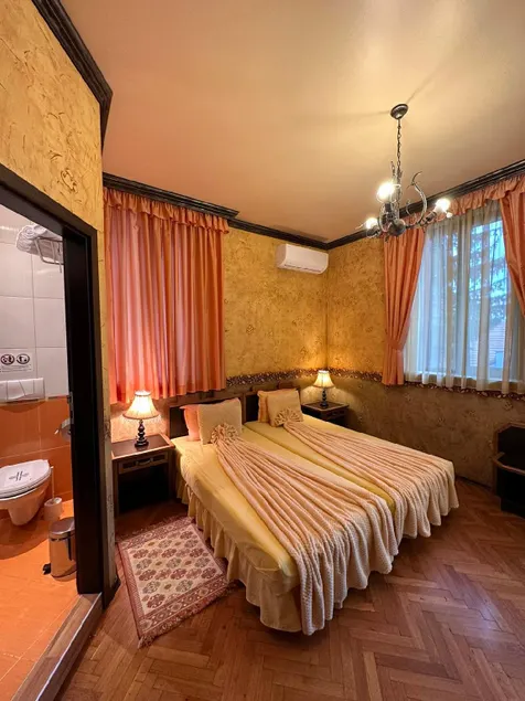 Petra Guest House - "Comfy" room - Image 1