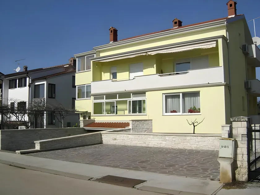 Alto Apartments - Image 1