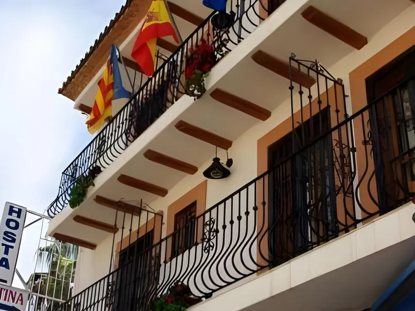 Hostal Cristina - Image 1