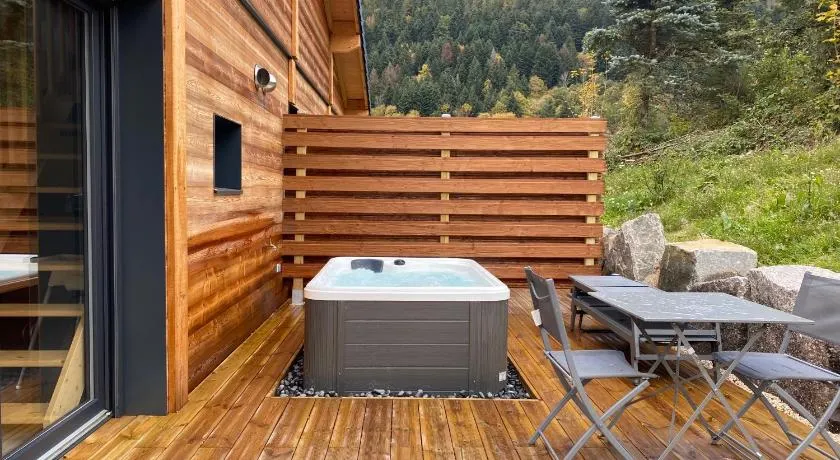 Les Chalets Perce Neige & Jacuzzi privatif, proximité Gerardmer & La Bresse - Image 1