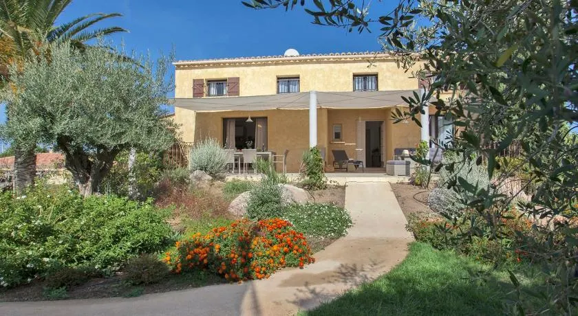 Appartement de vacances Arbousier à Calvi piscine chauffée partagée bbq - Image 1