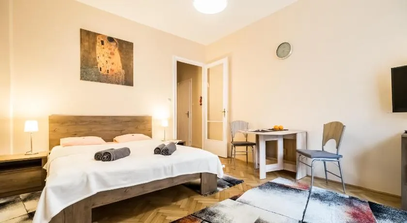 BpR Orange Dream Apartment - Image 1