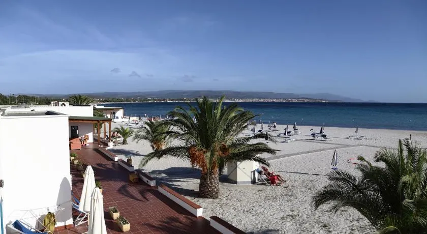 Vel Marì - Rooms on the Beach - Image 1