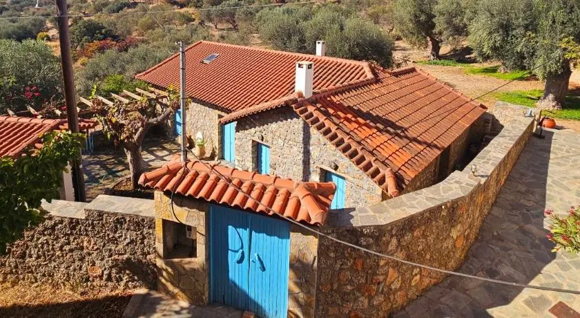 Peloponnese Hideout - Traditional stone house - Image 1