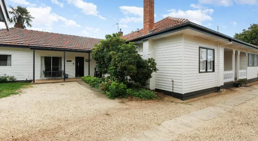 Nan's House - Image 1