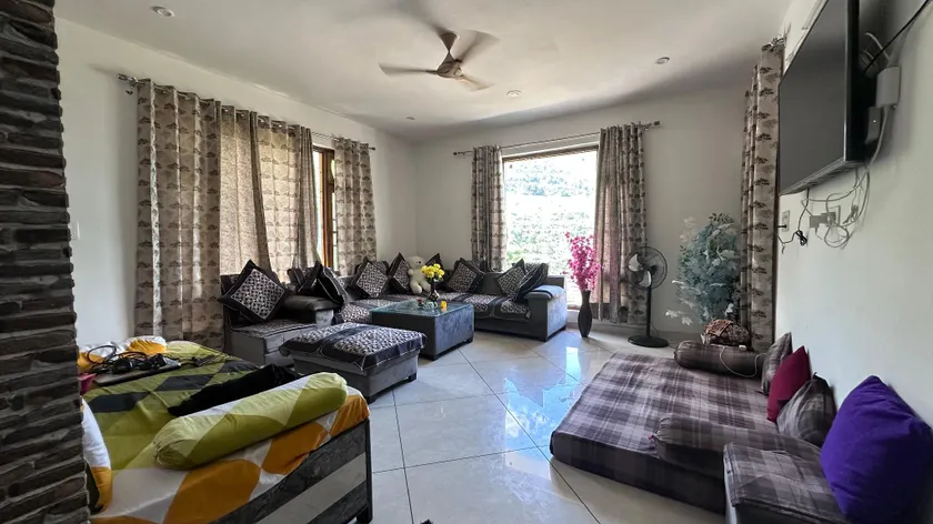 Snowver Valley Homestay - Image 1