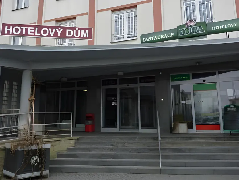 Hotelový Dům - Image 1