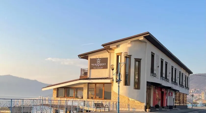 Melin Residence - Image 1