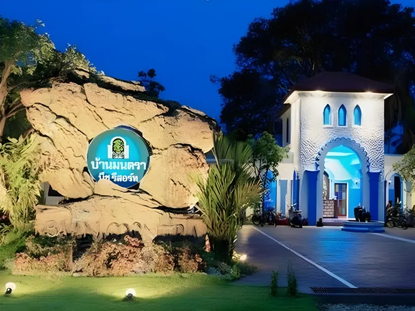 Baanmontra Beach Resort - Bankrut - Image 1