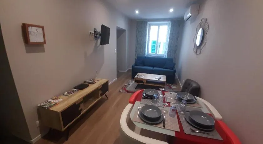 4 Apt T2 50 à 60 M2 déplacement "PRO" ou "couple avec enfants" Les Hauts De Bourg " - Image 1