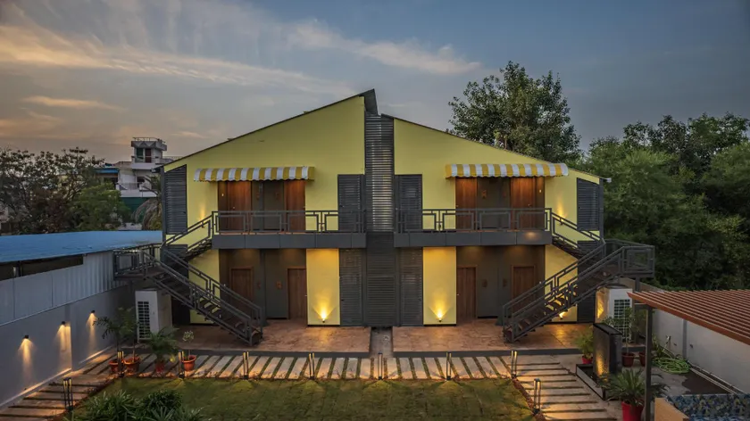 Casa Oro - Image 1