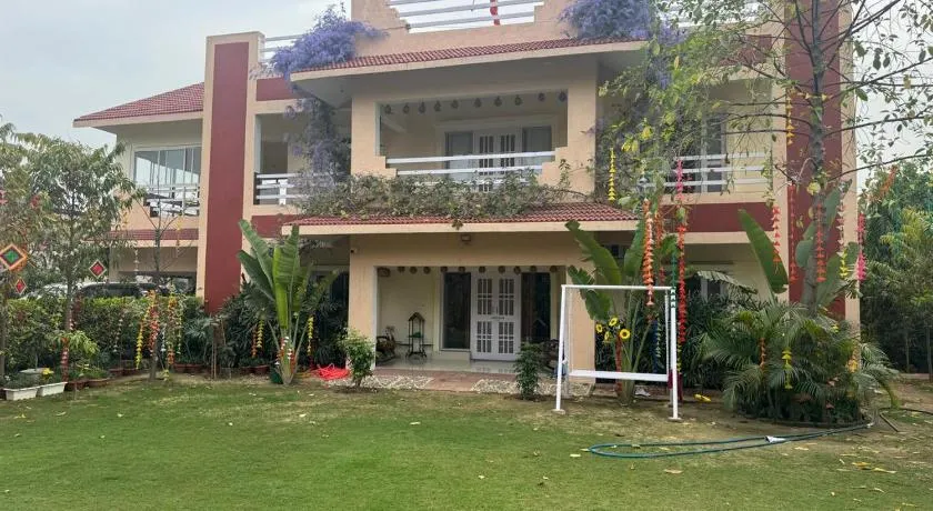 Golden Villas - Image 1