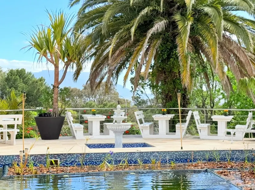 High End 420 Hotel & Members Club - Image 1