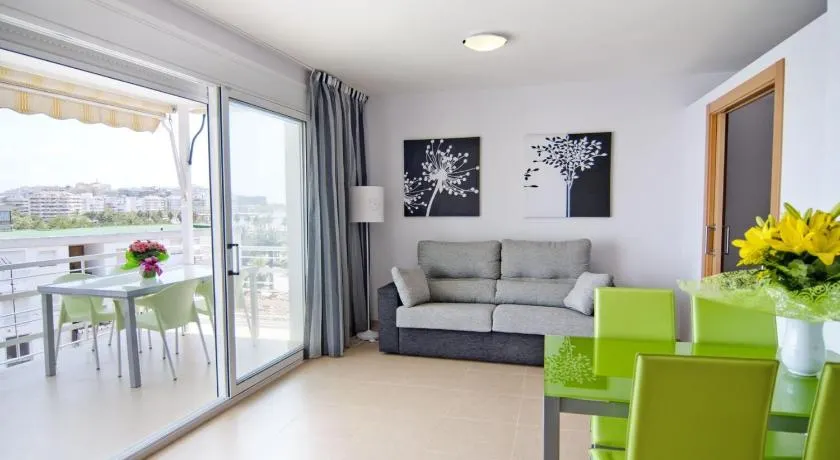 Apartamentos Alexis - Image 1