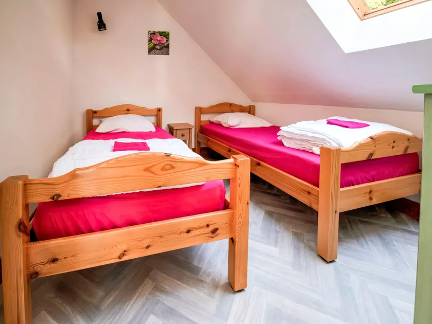 Apartment in Saint-Rémy near Lake - Image 1