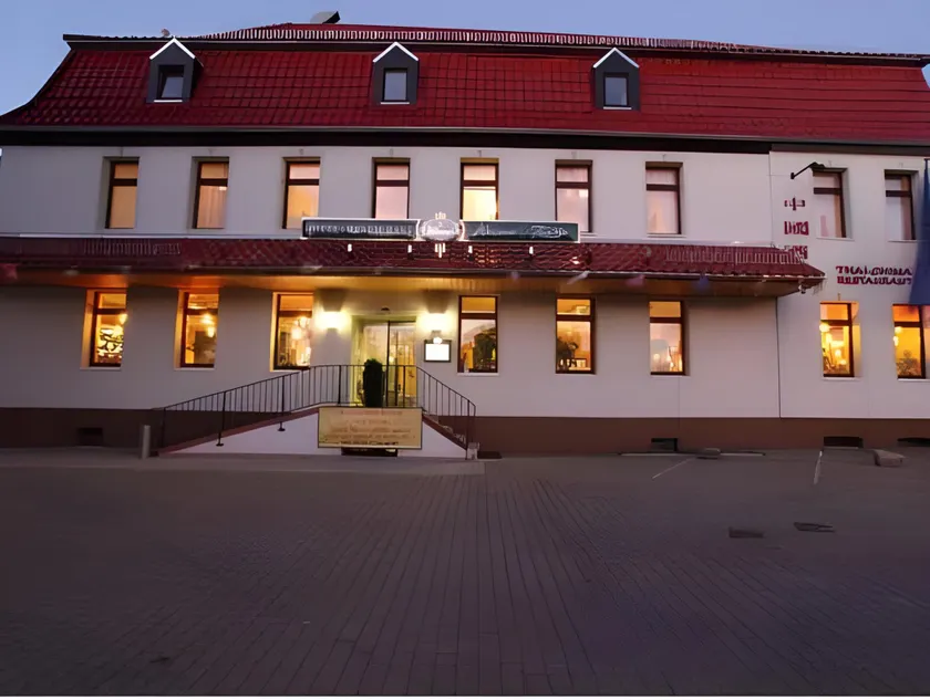 Hotel Weisse Taube - Image 1