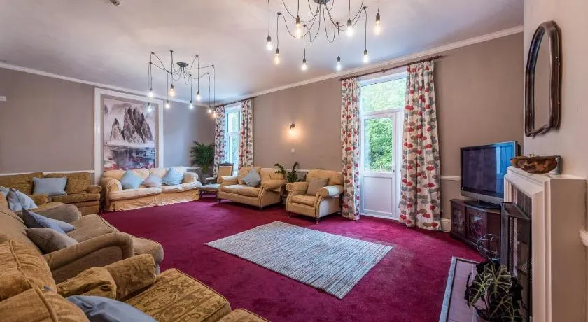 Private 7 bed wing of former farmhouse, edge of Exmoor, sleeps 16 - Image 1