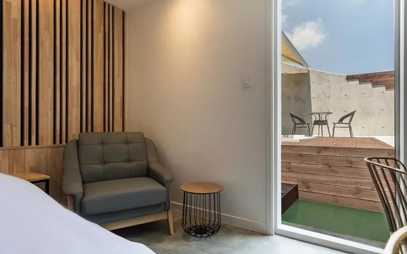 Hotel N - Image 1