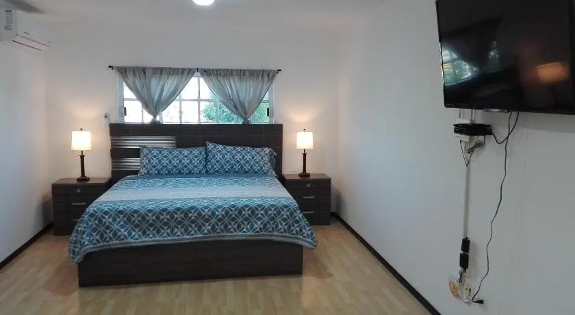 MV Suites Suc. Capilla - Image 1