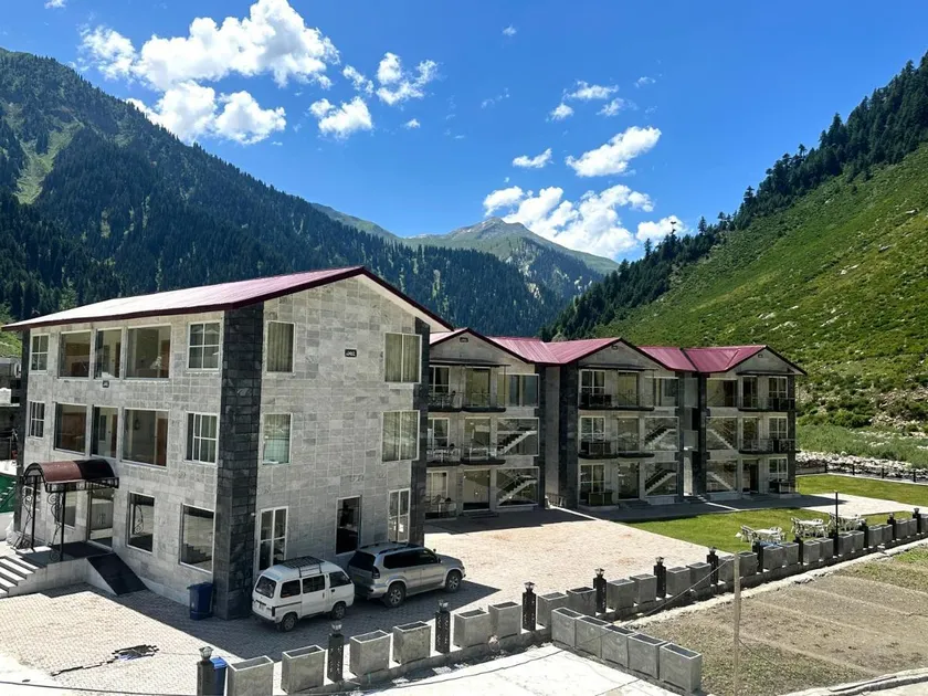 Kunhar View Hotel Naran - Image 1