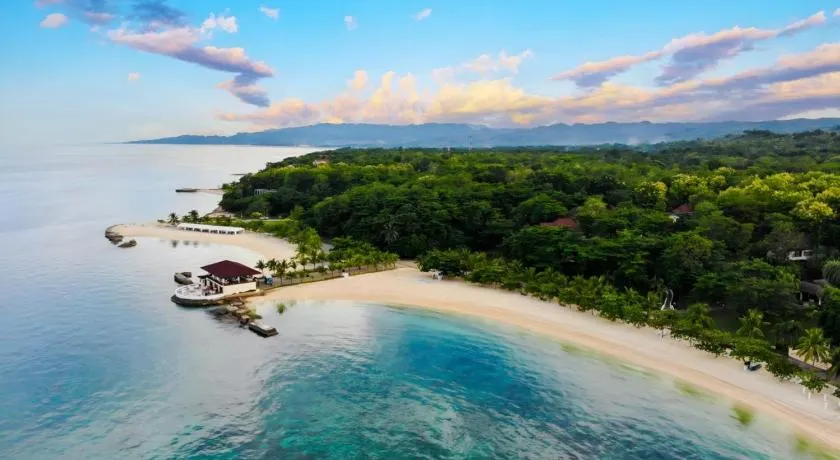 El Mar Resort - Image 1